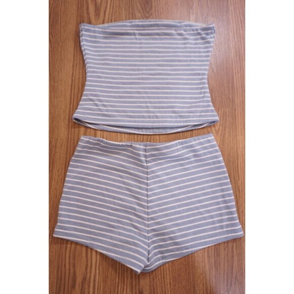 MISGUIDED Stripe Bandeau Top & High-Waisted Hot Pants Co-Ord Set, Sz S | NWOT - Picture 4 of 8